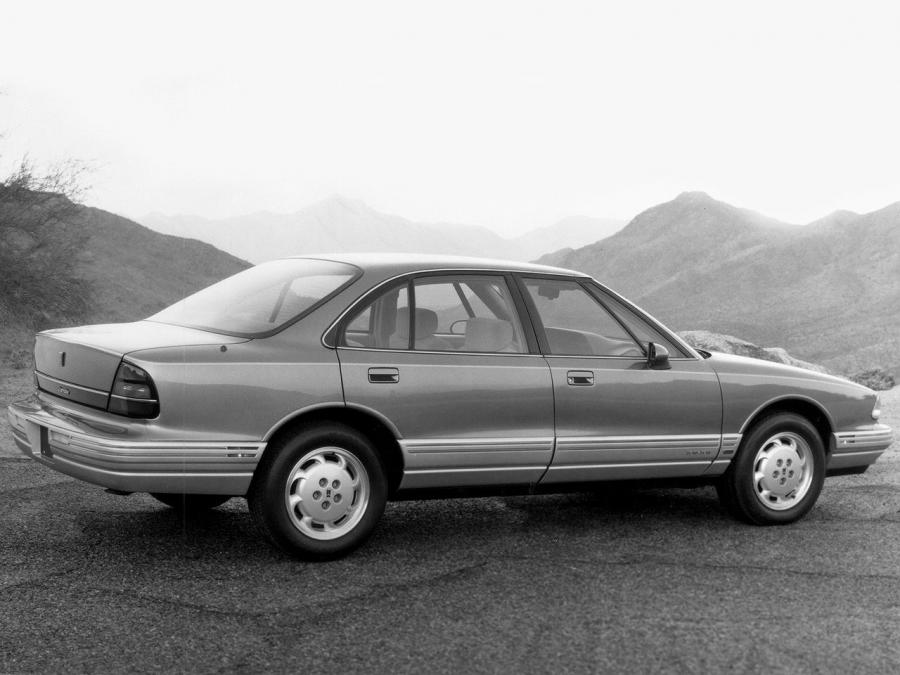  Oldsmobile Eighty Eight Royale 1992 года  (фото 3 из 4)